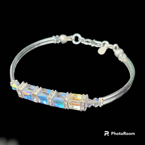 925 Silver & Austrian Crystal Bangle Bracelet - Picture 4 of 7